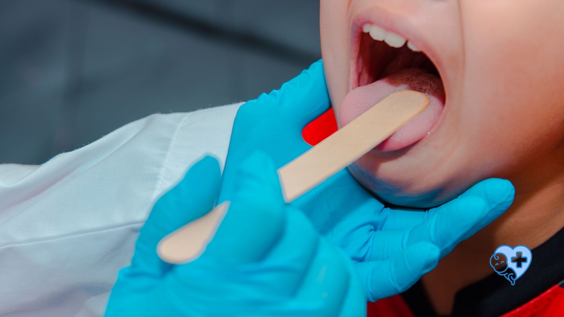 Çocuk doktor muayenehanesi